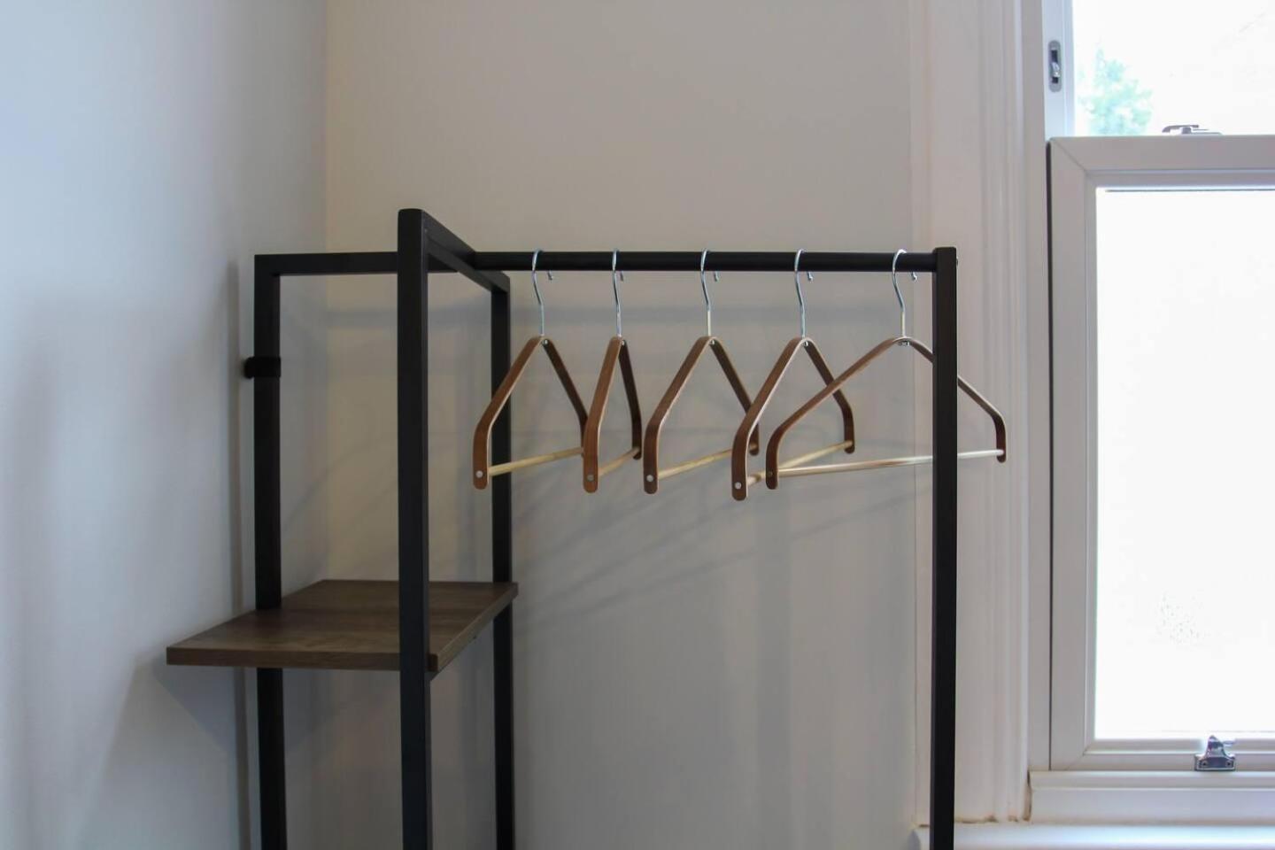Studio-Sleeps 4-10 Min H Potter-17 Min London Watford  Buitenkant foto